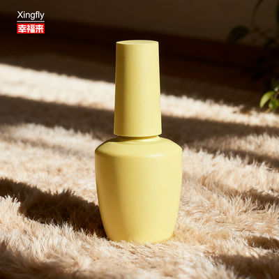 İyi fiyat 17ml Modern Custom Black Bottle Gel Polish Glass Nail Polish Capacity Nail Art Bottles çevrimiçi