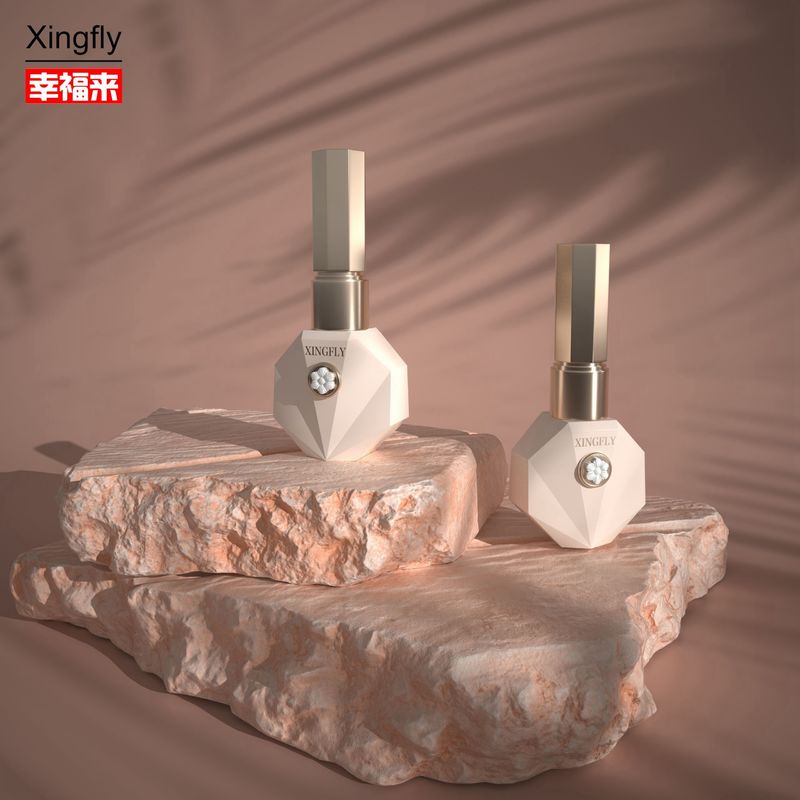 Özel LOGO Gel Polish 10ML-15ML Kapasiteli Çeşitli Fırçalar ve Kapaklarla Kare Şişe